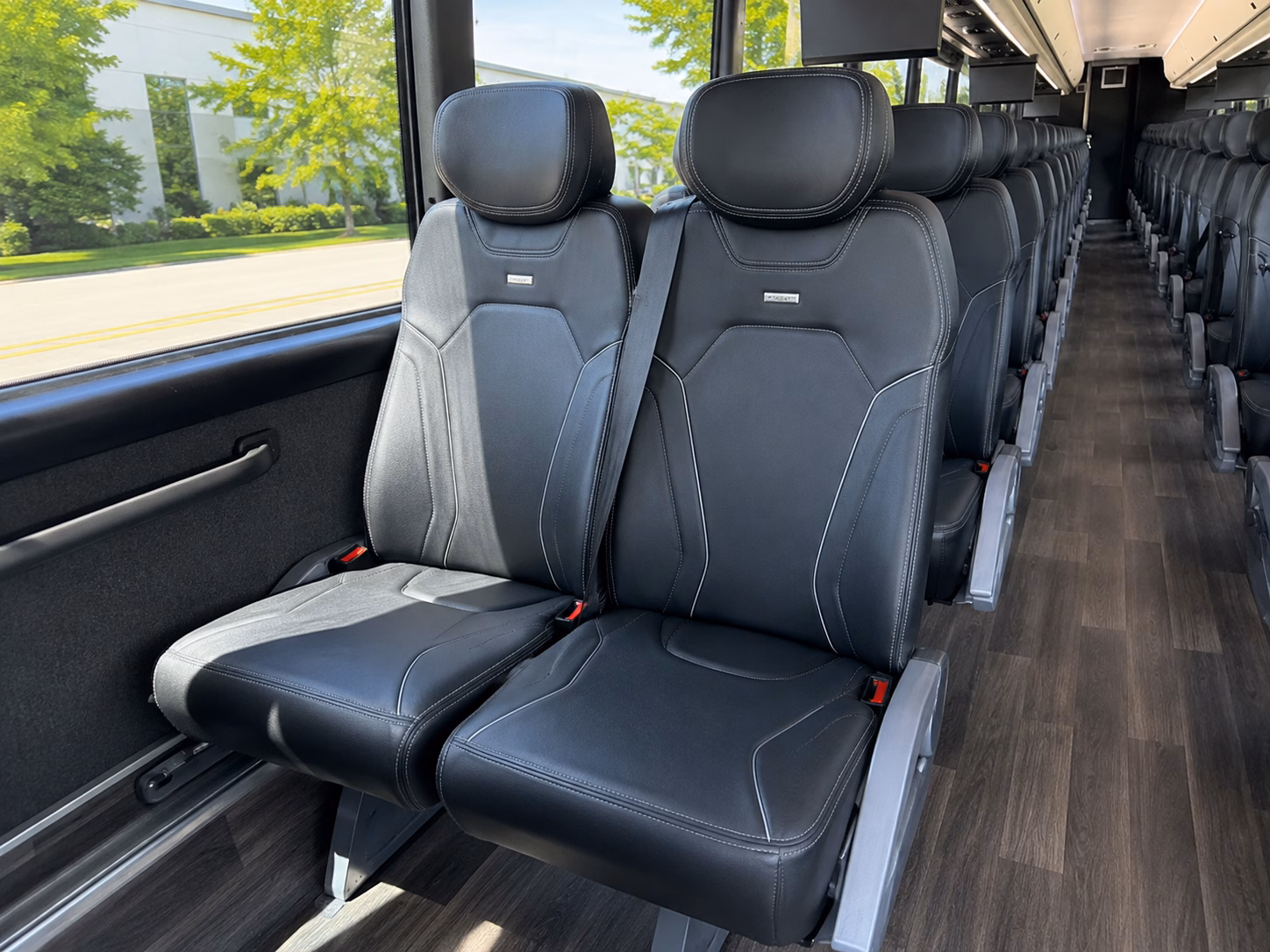bus rentals to brotherhood winery and the hudson valley from clifton